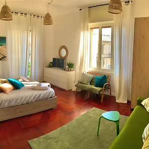 Appartement Materdei, Naples